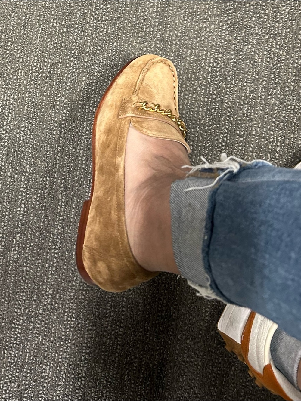 NWT Veronica Beard - Penny Chain Loafer Hazelwood Suede with Gold Chain Detail
